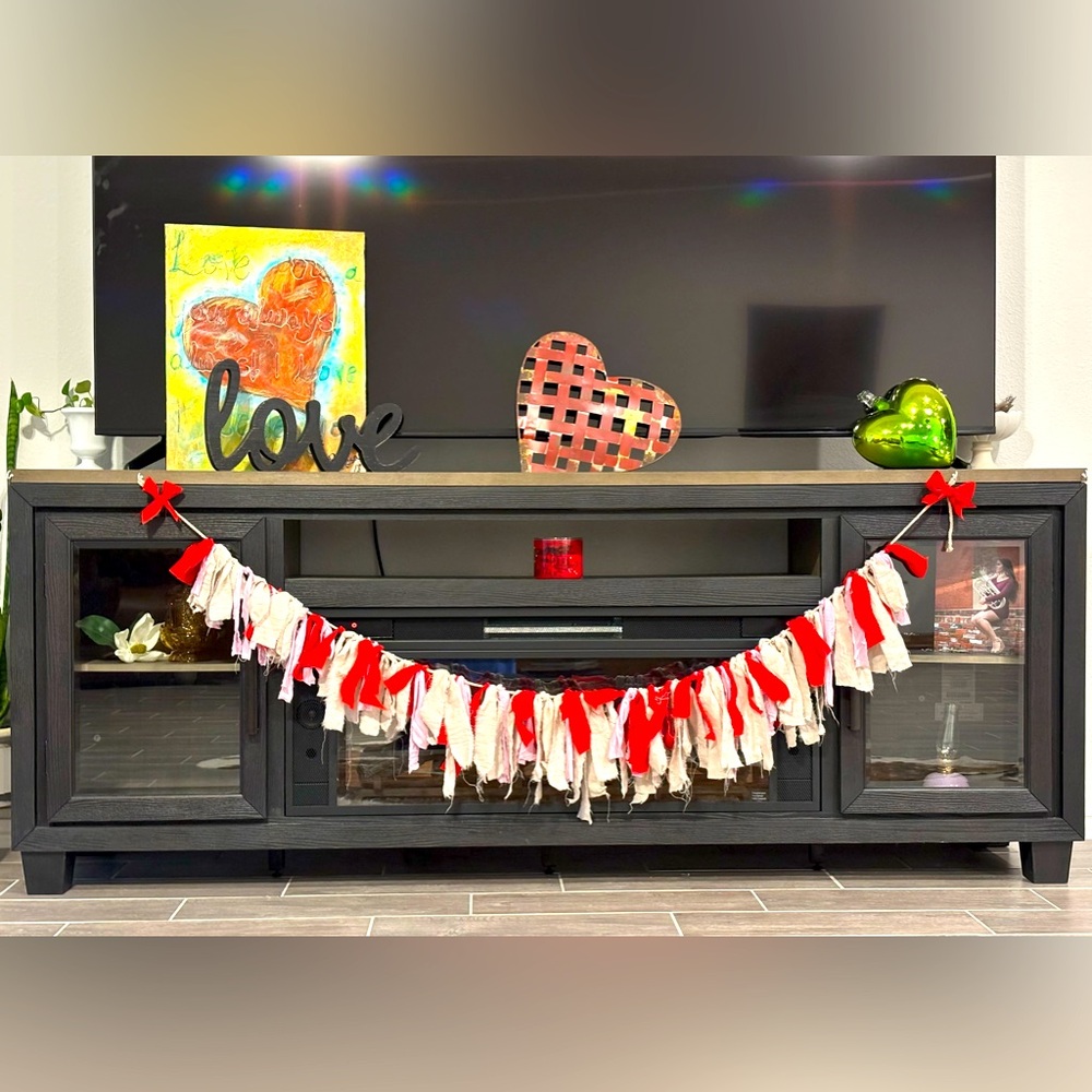 NWT Valentine Handmade Rag Garland